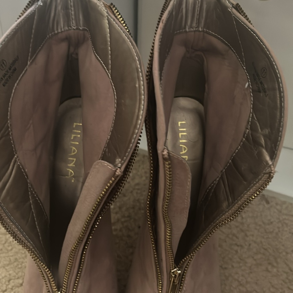Taupe zipper boot heels - Picture 3 of 6